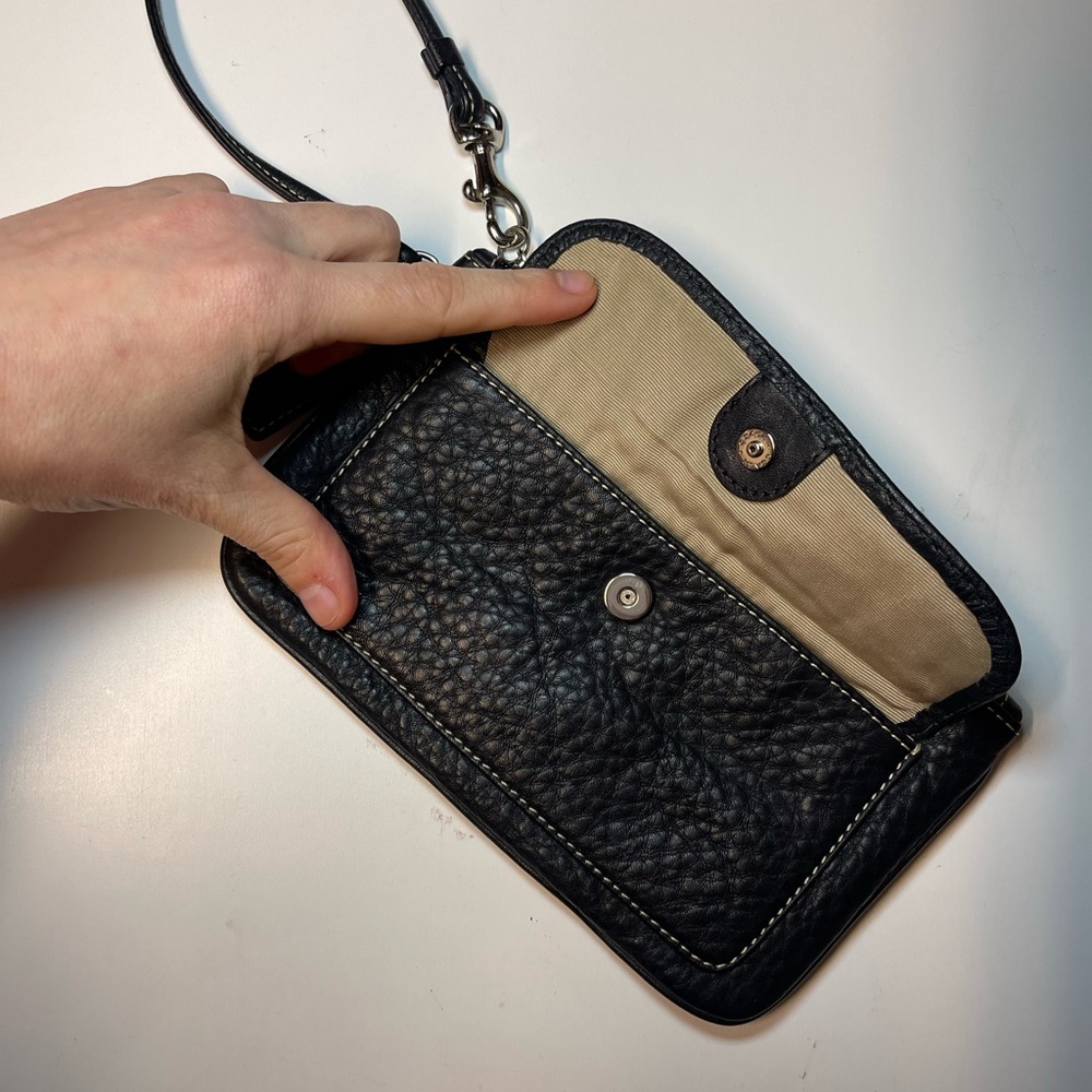 Coach Vintage Black Pebble Leather Wristlet - Picture 7 of 10